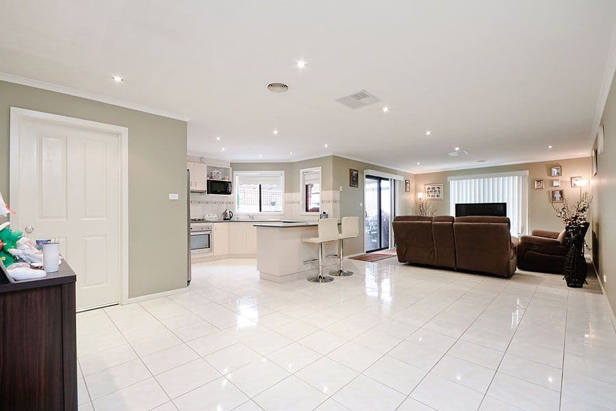 6 Lombard Street, ROXBURGH PARK VIC 3064, Roxburgh Park - Thumbnail 5