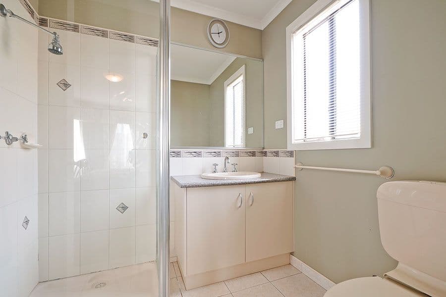 6 Lombard Street, ROXBURGH PARK VIC 3064, Roxburgh Park - Thumbnail 8