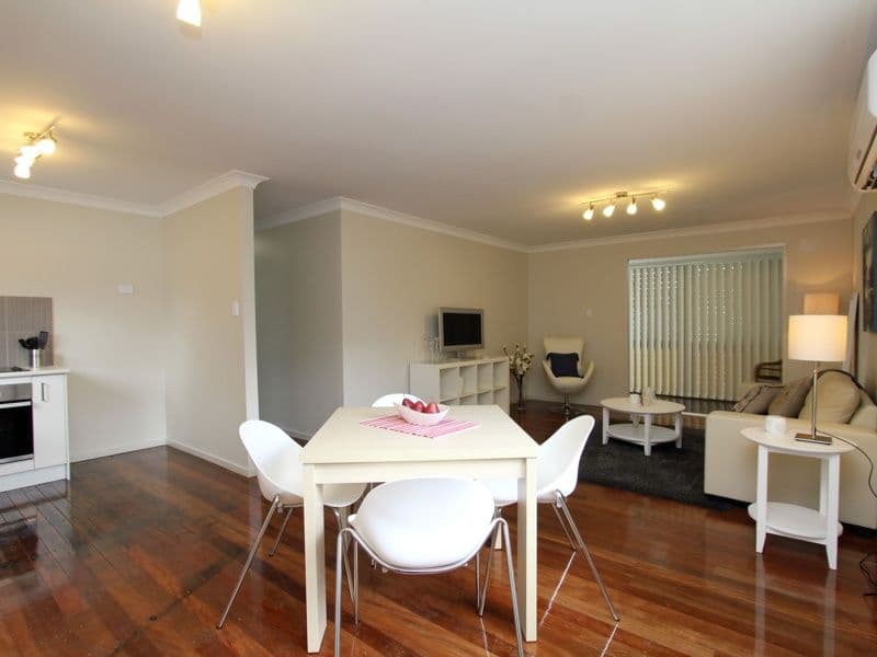 108 Barclay Street, BUNDAMBA QLD 4304, Bundamba - Thumbnail 2