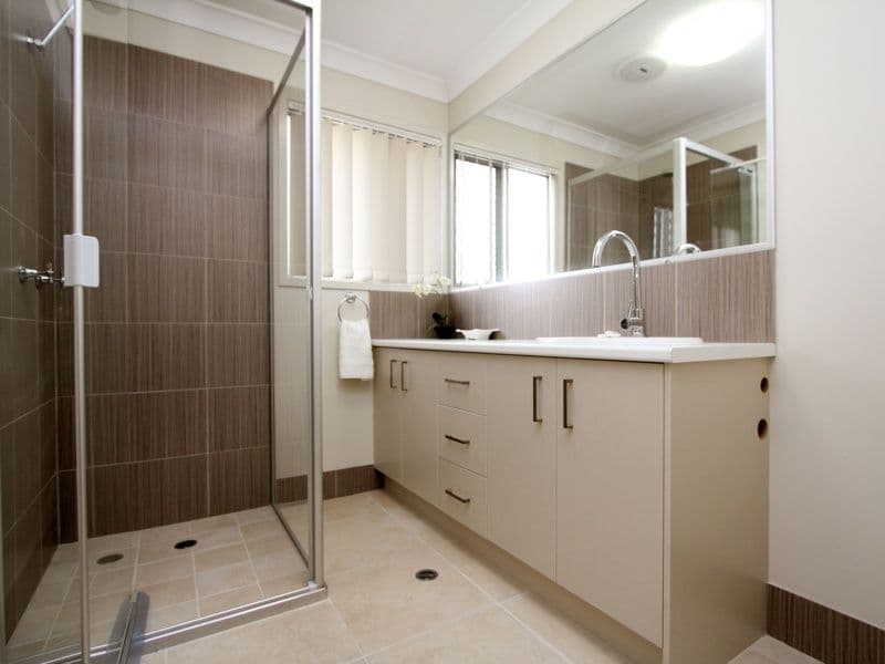 108 Barclay Street, BUNDAMBA QLD 4304, Bundamba - Thumbnail 6