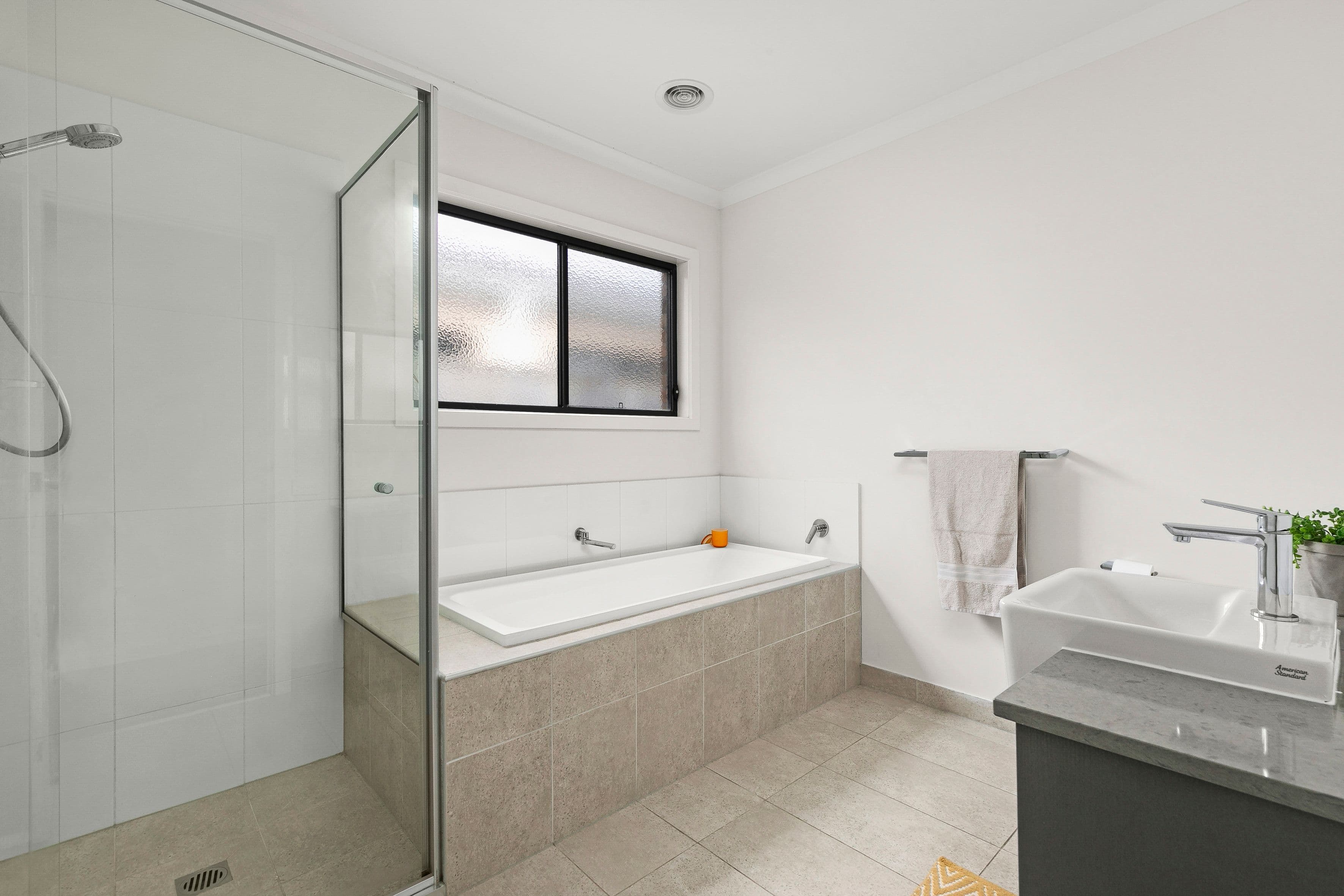 28 Lavinia Street, Greenvale VIC 3059, Greenvale - Thumbnail 5