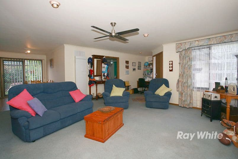 1 Frances Crescent, CRANBOURNE NORTH VIC 3977, Cranbourne North - Thumbnail 4