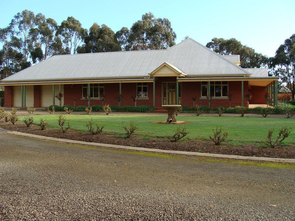 145 Leura Lane, HAMILTON VIC 3300, Hamilton - Thumbnail 2