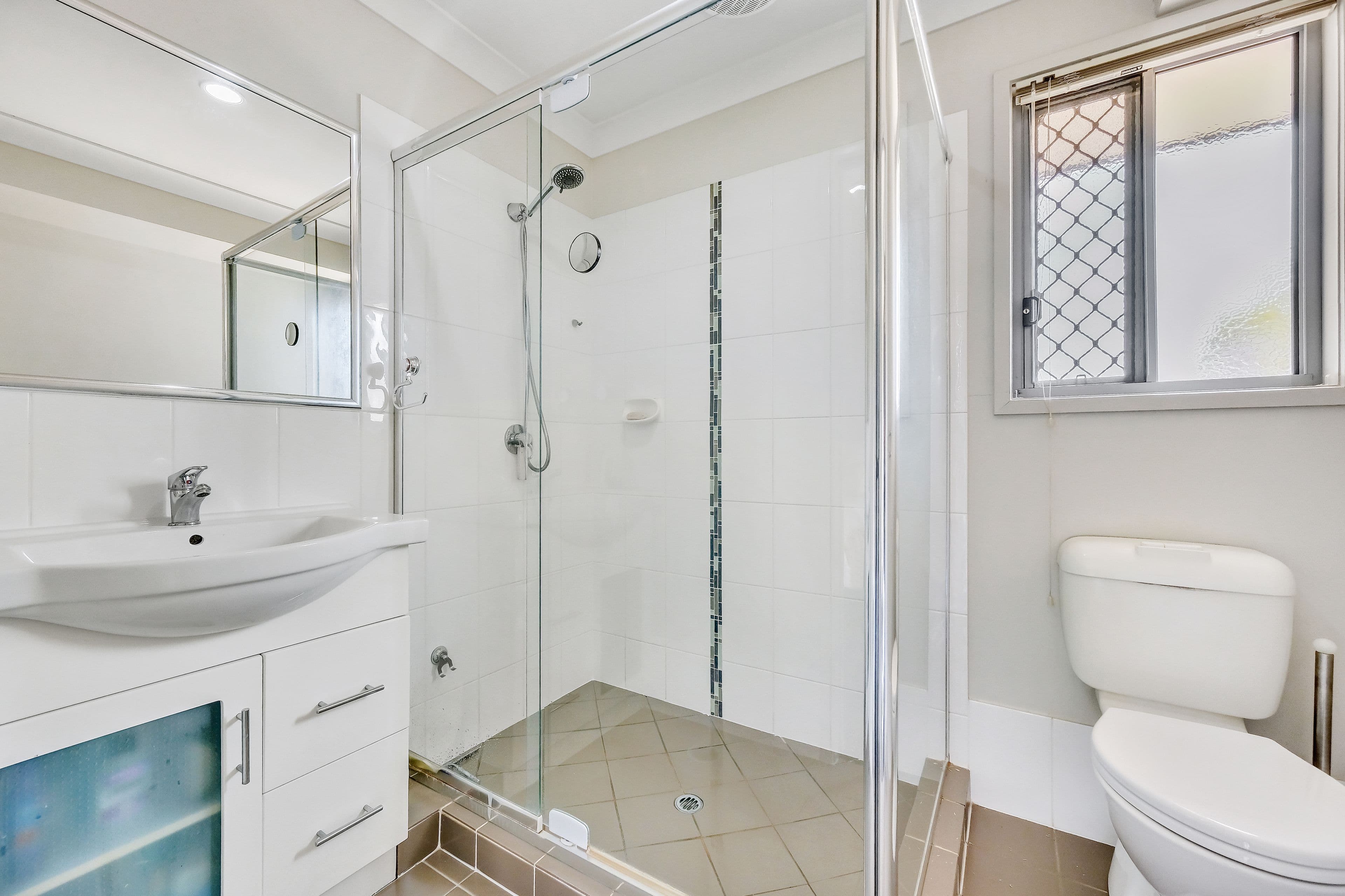 27 Daryl Reinhardt Street, Redbank Plains QLD 4301, Redbank Plains - Thumbnail 5