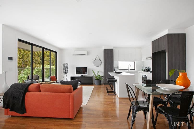 158 Broadway, Reservoir VIC 3073, Reservoir - Thumbnail 3