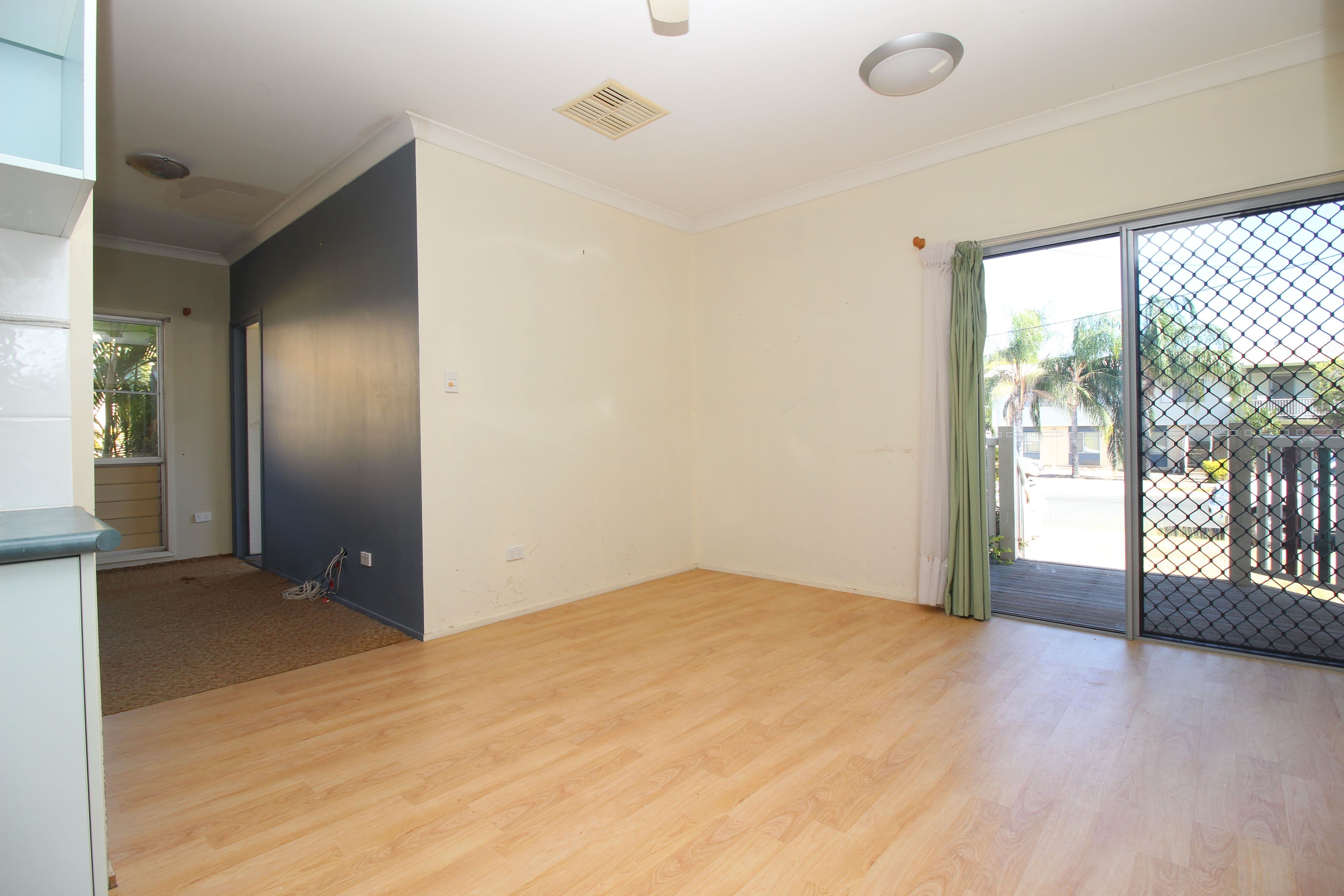 13 Bridgeman Street, Emerald QLD 4720, Emerald - Thumbnail 4