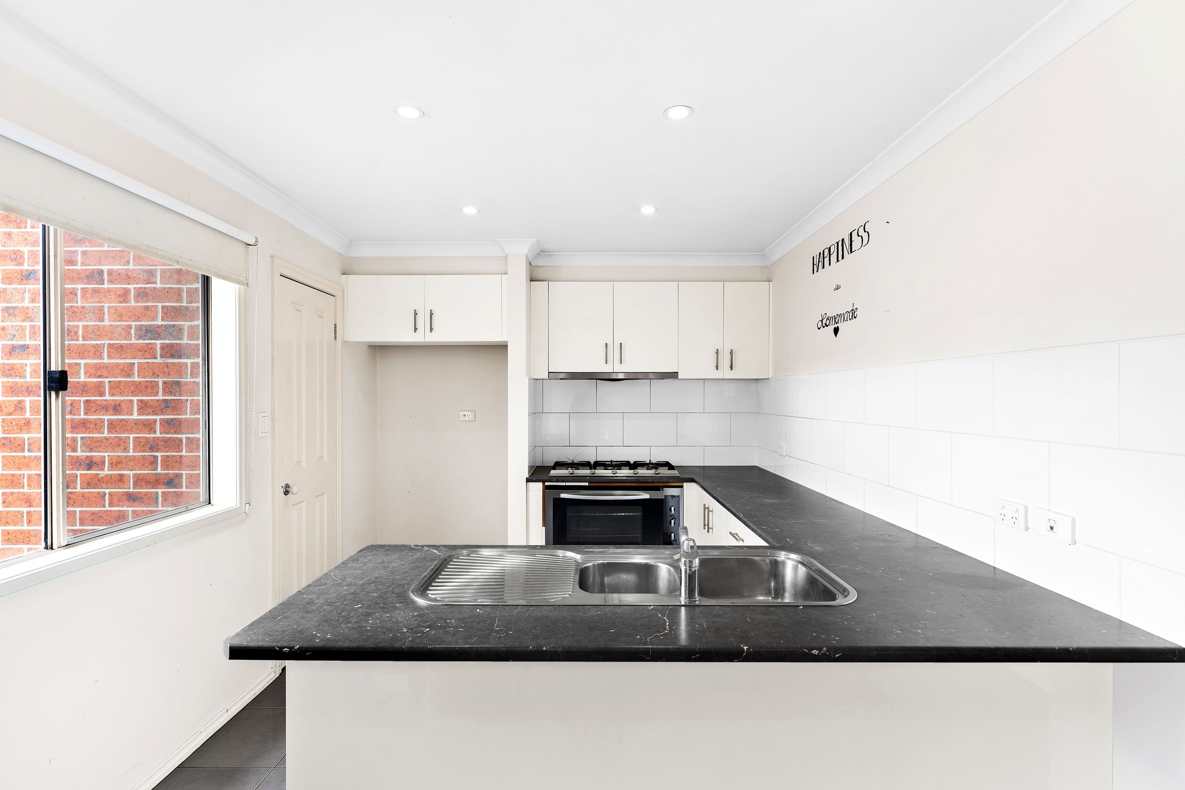 160 Phillip Drive, Sunbury VIC 3429, Sunbury - Thumbnail 4
