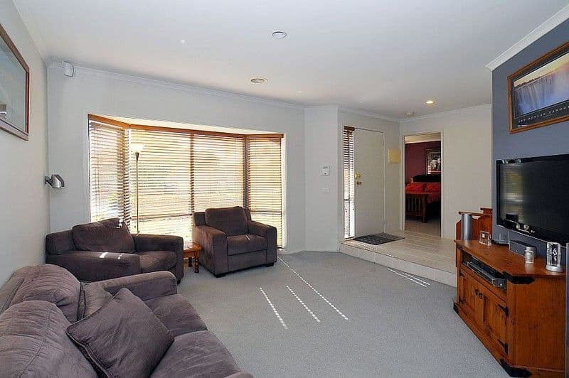 19 Grierson Drive, KILSYTH VIC 3137, Kilsyth - Thumbnail 2