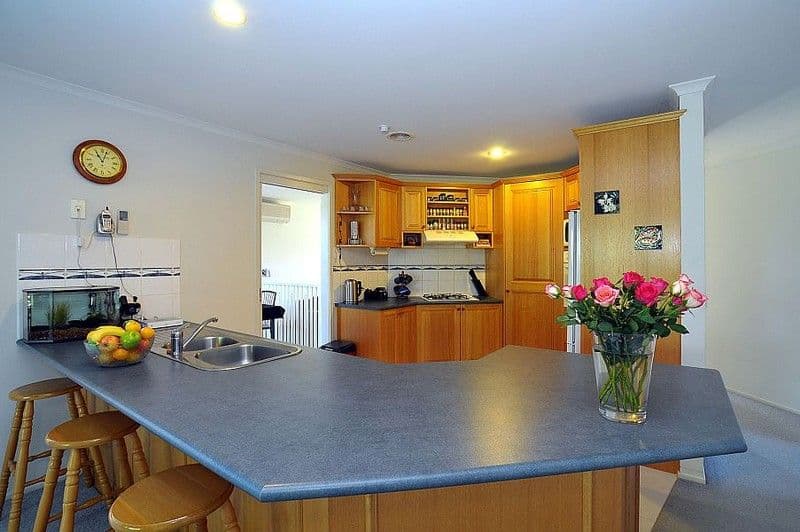 19 Grierson Drive, KILSYTH VIC 3137, Kilsyth - Thumbnail 3