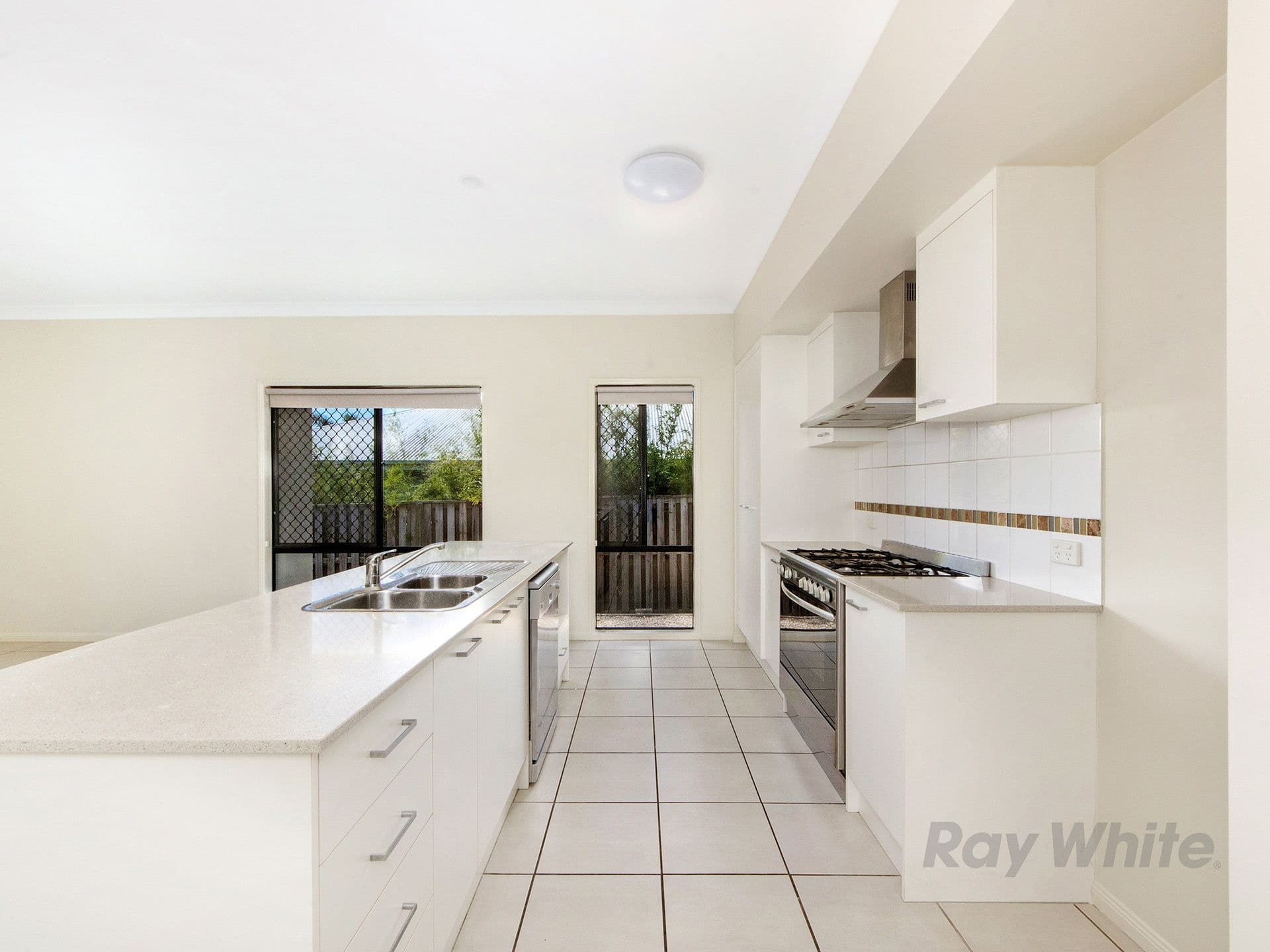 7 Elmore Street, Ormeau QLD 4208, Ormeau - Thumbnail 5