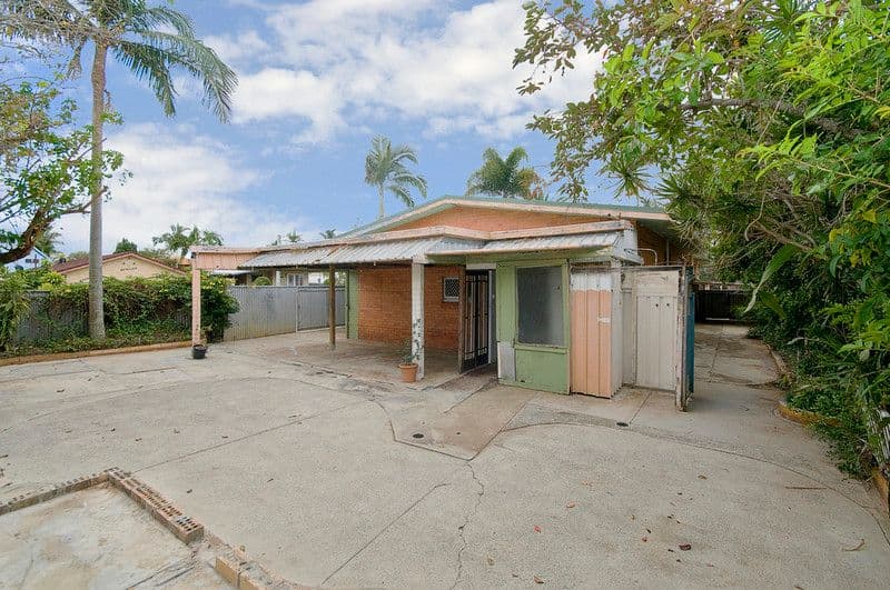 54 Fifth Avenue, PALM BEACH QLD 4221, Palm Beach - Thumbnail 5