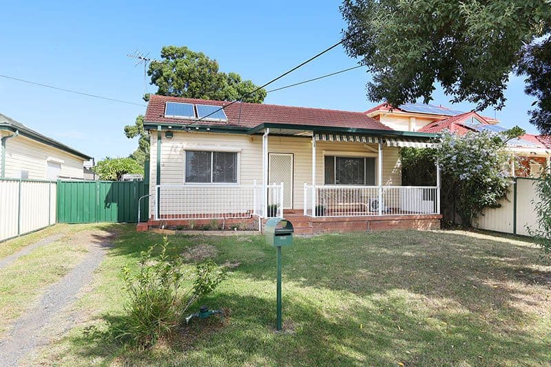 52 Chifley Street, Smithfield - Image 1