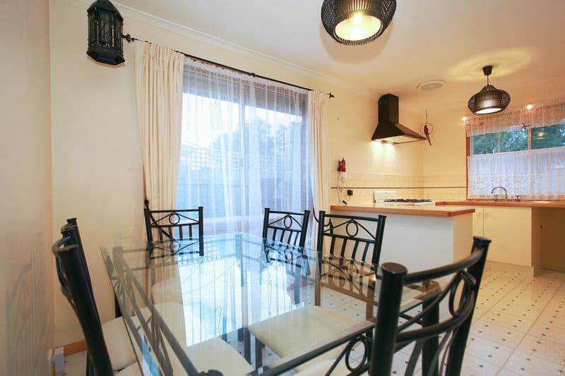 2 Megan Close, CRANBOURNE WEST VIC 3977, Cranbourne West - Thumbnail 5