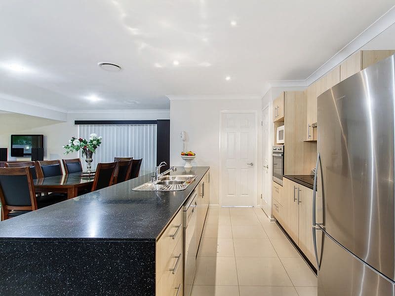 26 Brittany Drive, Oxenford QLD 4210, Oxenford - Thumbnail 5