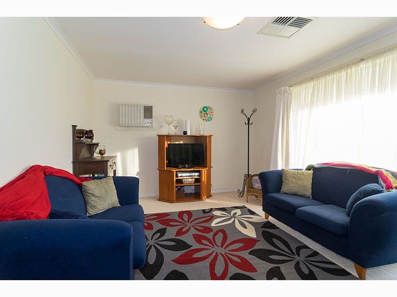 9 Glenhuntly Drive, Flagstaff Hill SA 5159, Flagstaff Hill - Thumbnail 2