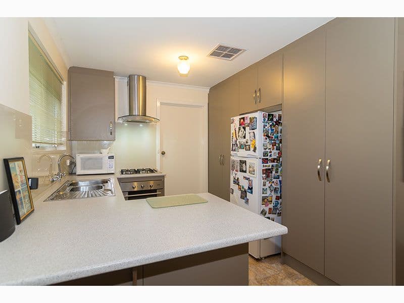 9 Glenhuntly Drive, Flagstaff Hill SA 5159, Flagstaff Hill - Thumbnail 4