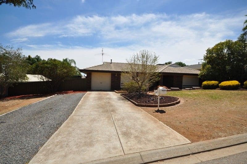 21 Karrawirra Close, CRAIGMORE SA 5114, Craigmore - Image 1