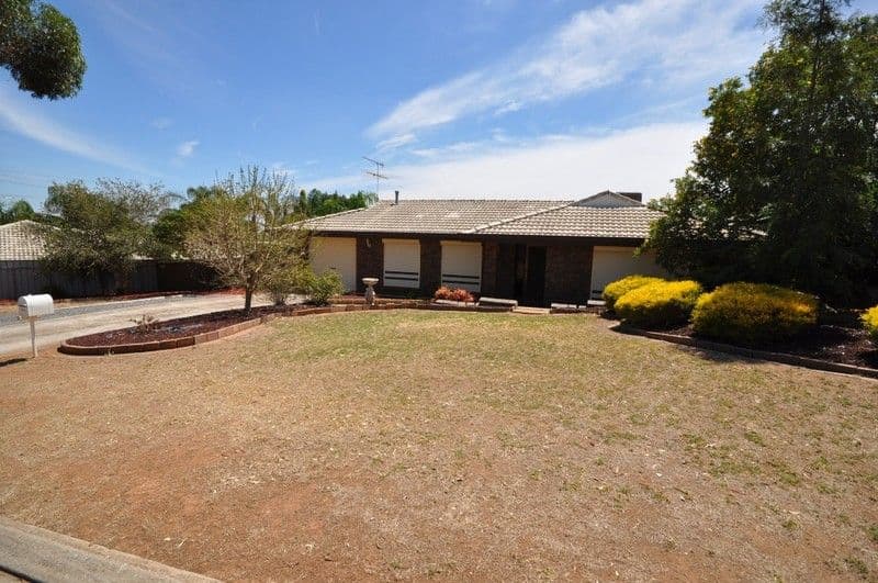 21 Karrawirra Close, CRAIGMORE SA 5114, Craigmore - Thumbnail 2