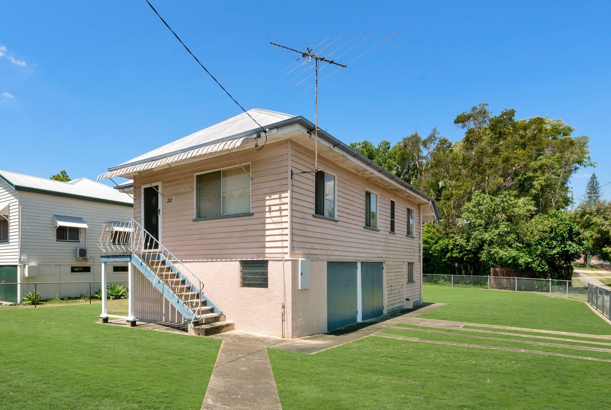 22 Hefferan Street, Fairfield QLD 4103, Fairfield - Image 1