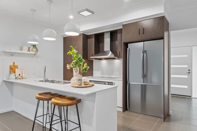 137 Elanora Way, Karalee - Thumbnail 2