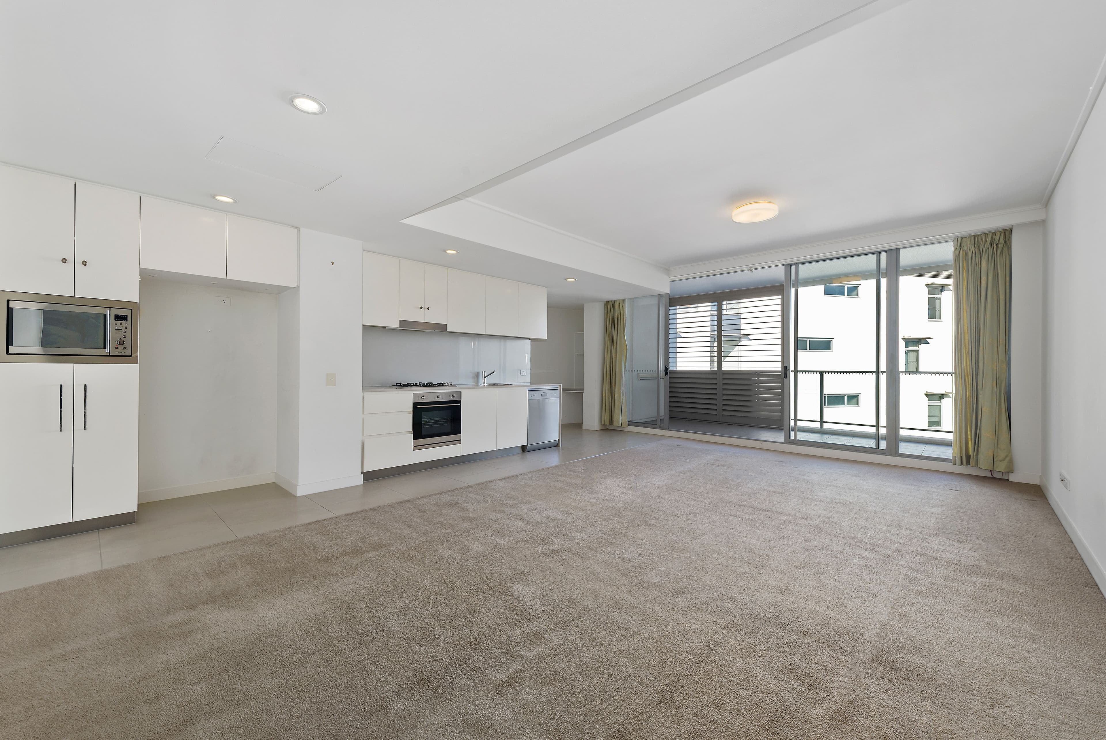 14 Shoreline Drive, Rhodes NSW 2138, Rhodes - Thumbnail 2