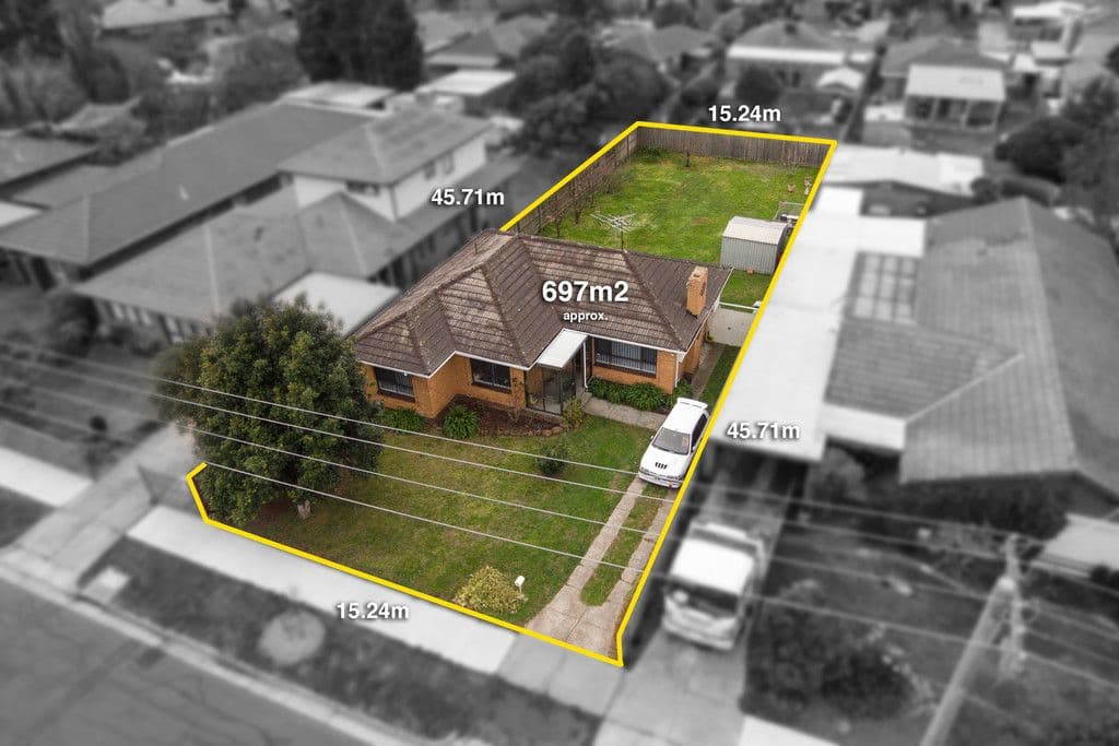 4 Lee Street, Craigieburn VIC 3064, Craigieburn - Image 1