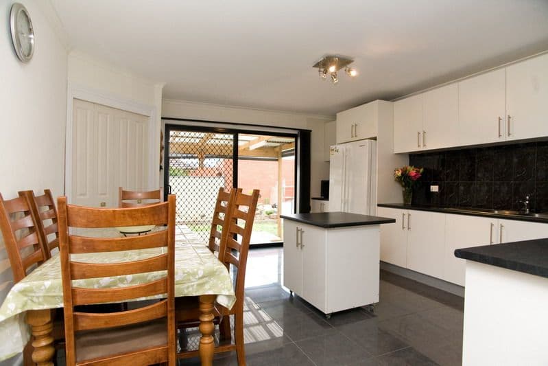 6 Vanessa Avenue, LALOR VIC 3075, Lalor - Thumbnail 8