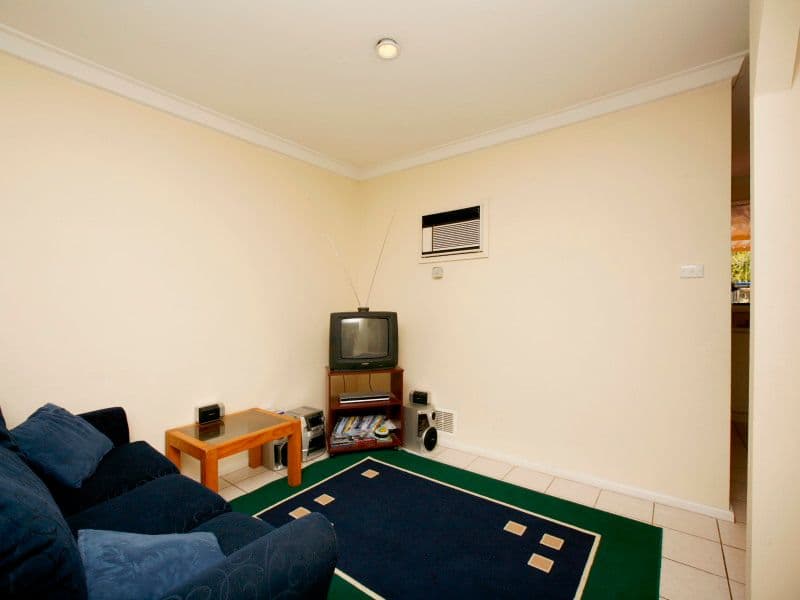 94 Walter Road East, BASSENDEAN WA 6054, Bassendean - Thumbnail 3