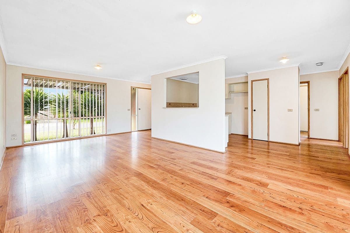 4 Borrowdale Court, Cranbourne West VIC 3977, Cranbourne West - Thumbnail 2