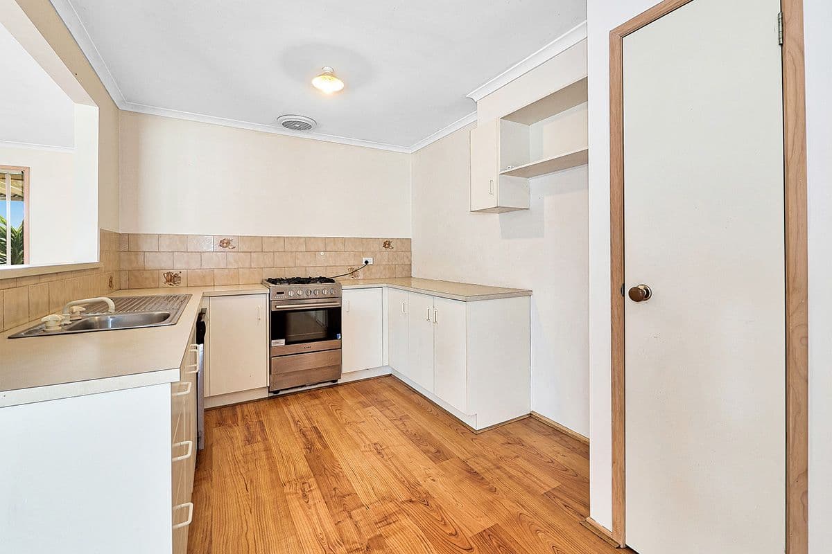 4 Borrowdale Court, Cranbourne West VIC 3977, Cranbourne West - Thumbnail 6