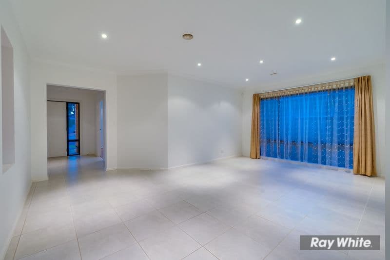 56 Middle Park Drive, Sanctuary Lakes VIC 3030, Sanctuary Lakes - Thumbnail 5