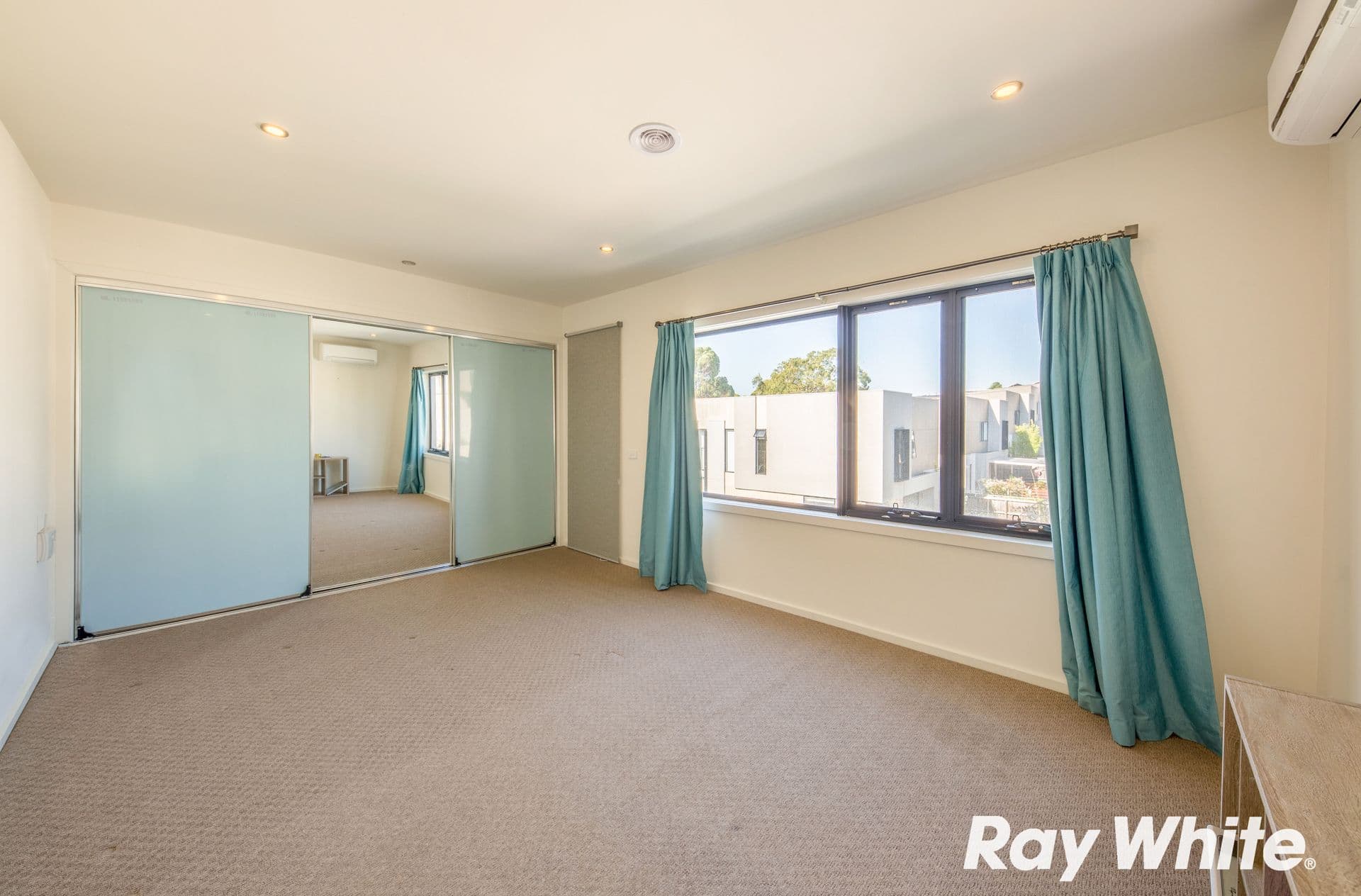 3 Berry Yung Avenue, Burwood VIC 3125, Burwood - Thumbnail 5