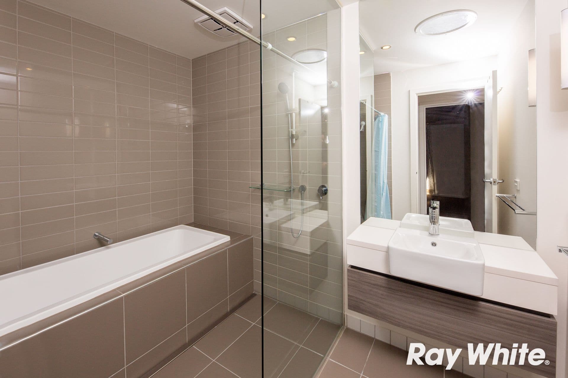 3 Berry Yung Avenue, Burwood VIC 3125, Burwood - Thumbnail 6