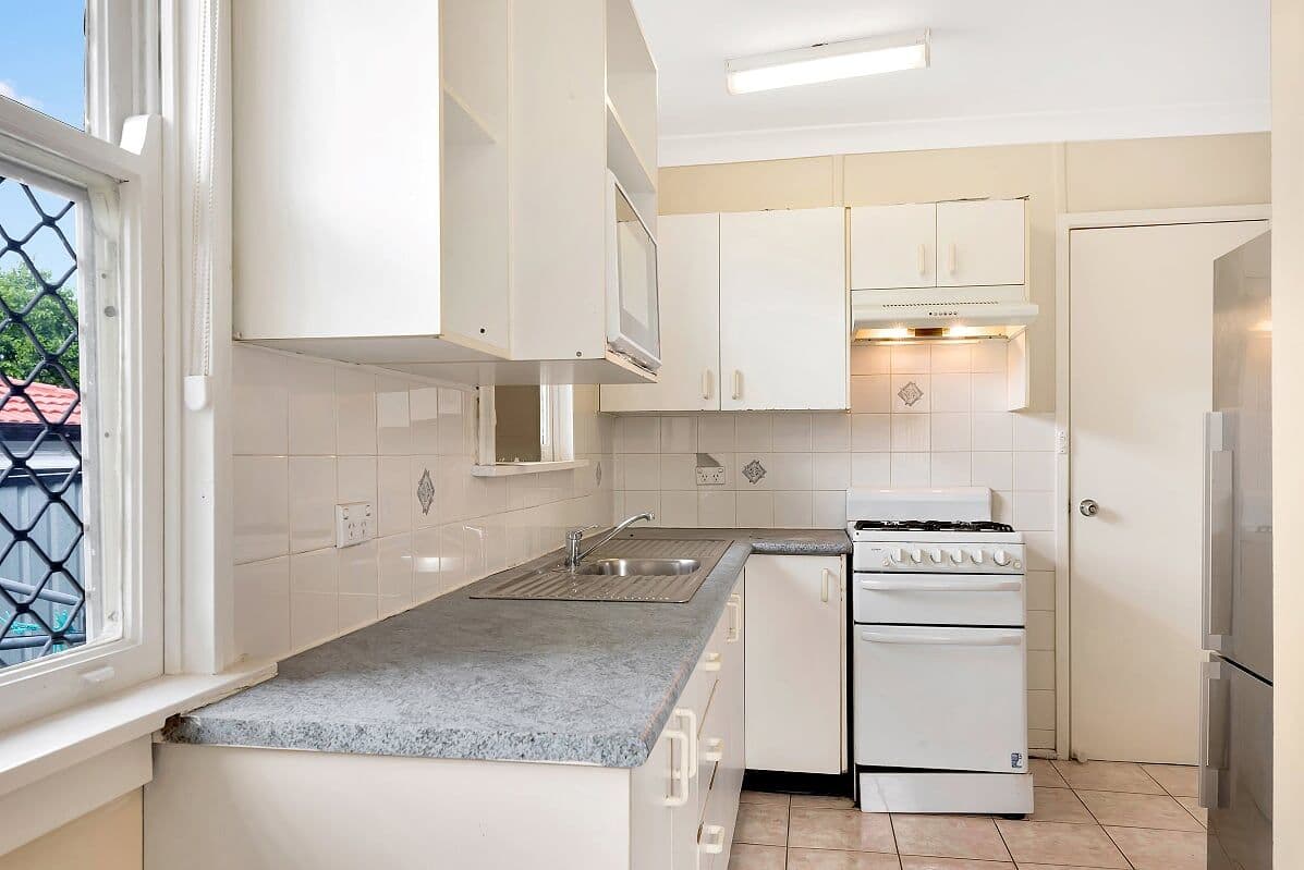 112 Cowper Street, Footscray - Thumbnail 4