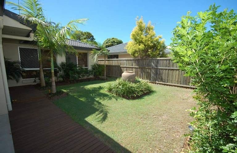 45 Coogeen Street, SORRENTO QLD 4217, Sorrento - Thumbnail 3