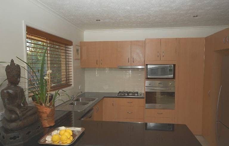 45 Coogeen Street, SORRENTO QLD 4217, Sorrento - Thumbnail 8