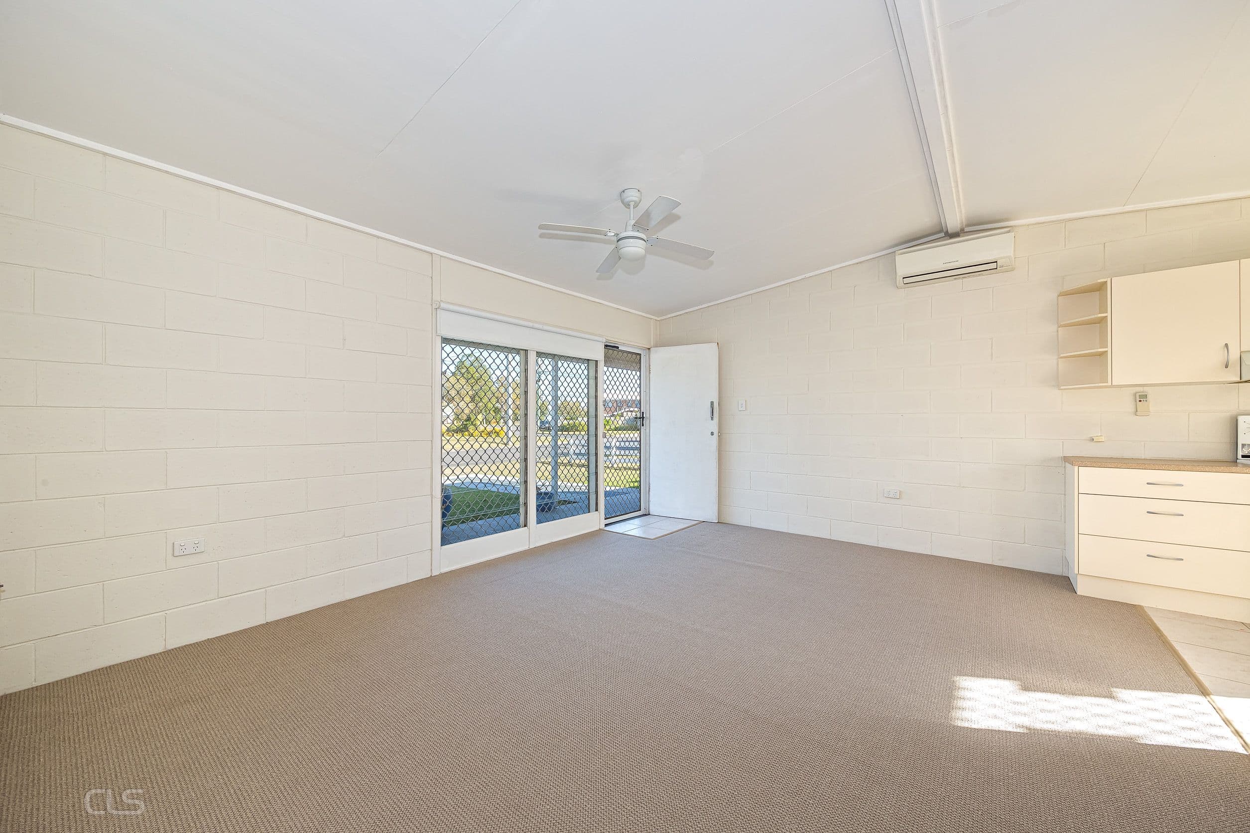 31 Palm Avenue, Bongaree QLD 4507, Bongaree - Thumbnail 2