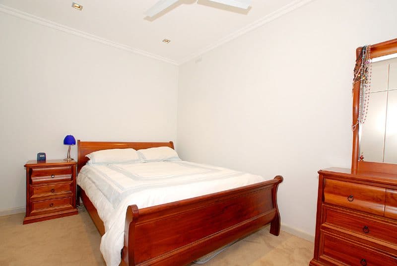 8A  Allnutt Court, CHELTENHAM VIC 3192, Cheltenham - Thumbnail 6