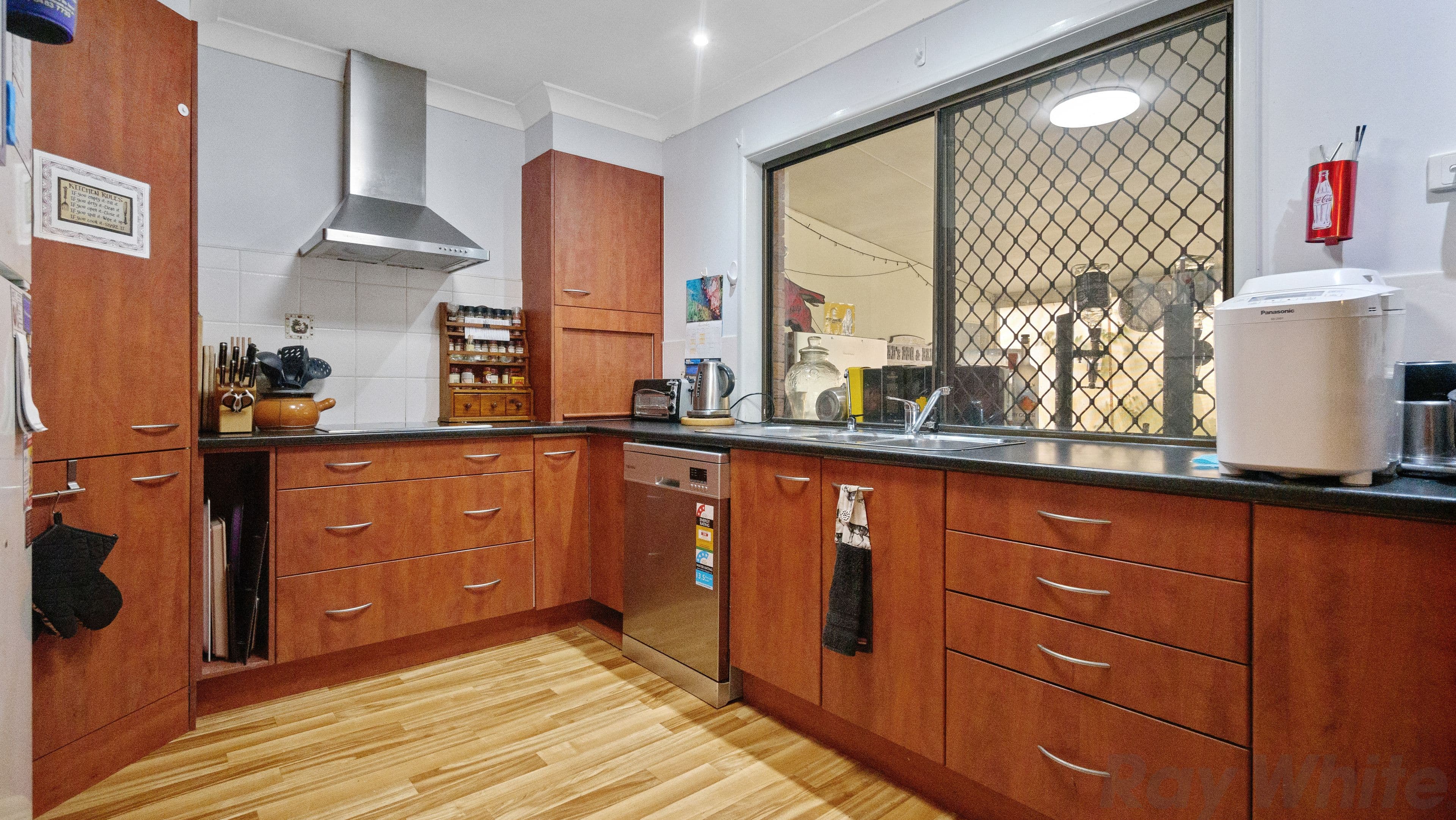 52 Alpinia Street, Alexandra Hills QLD 4161, Alexandra Hills - Thumbnail 4