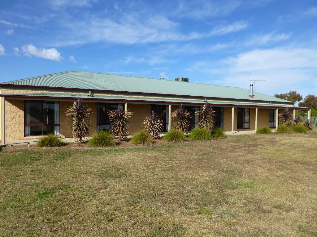 202 Pianta Road, ECHUCA VIC 3564, Echuca - Thumbnail 2