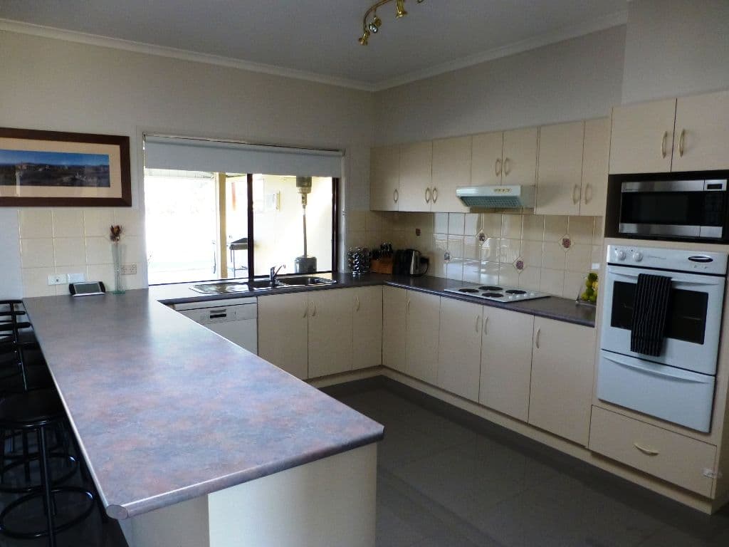 202 Pianta Road, ECHUCA VIC 3564, Echuca - Thumbnail 4