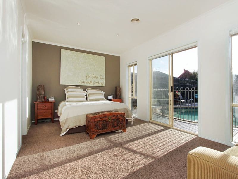 6 Roosevelt Court, DINGLEY VILLAGE VIC 3172, Dingley Village - Thumbnail 2