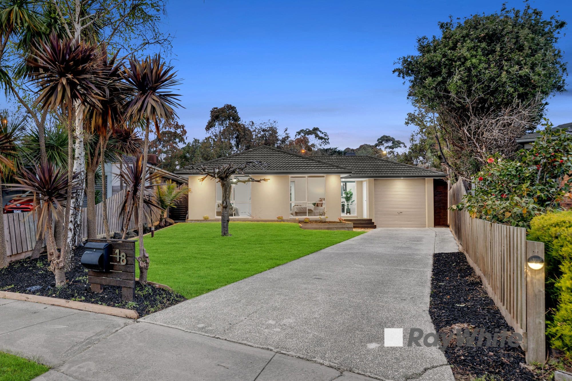 18 Tyntynder Close, Berwick VIC 3806, Berwick - Image 1