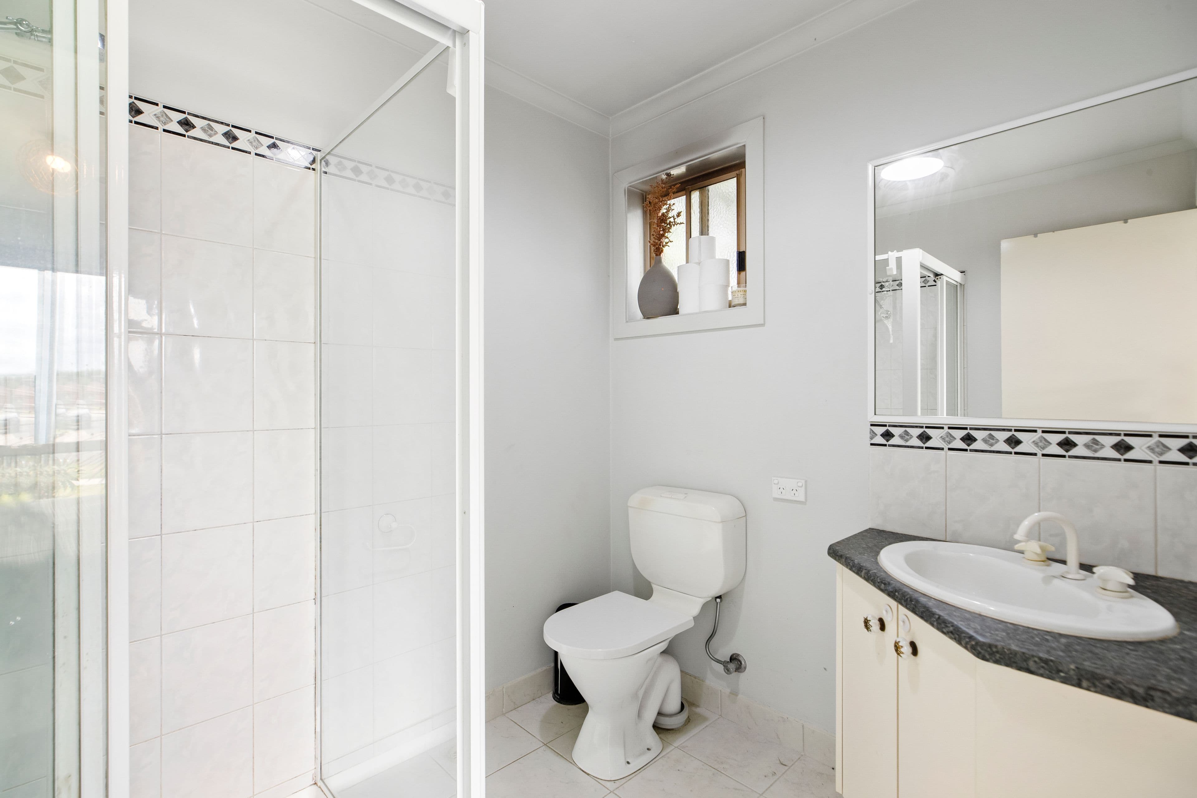 13 Farnborough Way, Berwick VIC 3806, Berwick - Thumbnail 8