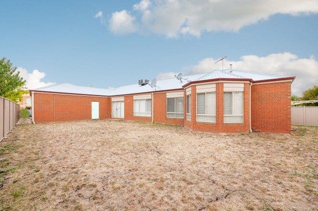 13 Creighton Way, CRAIGIEBURN VIC 3064, Craigieburn - Thumbnail 6