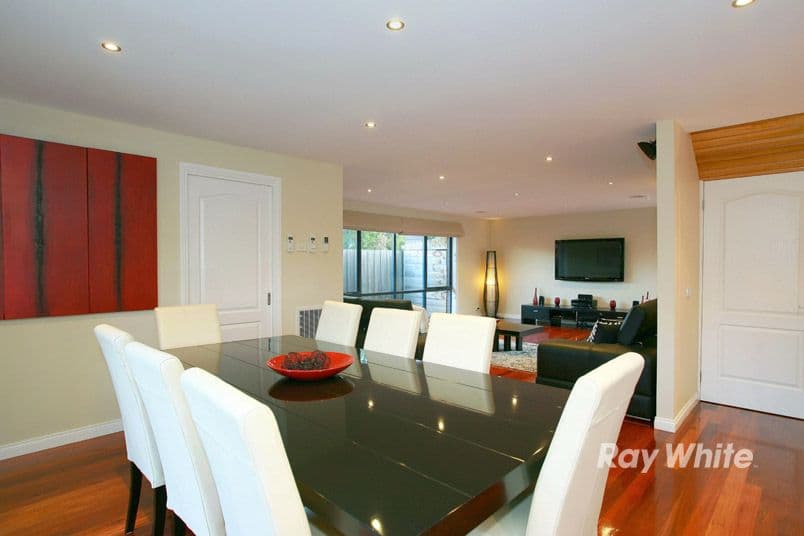 35 Larbert Road, NOBLE PARK VIC 3174, Noble Park - Thumbnail 4