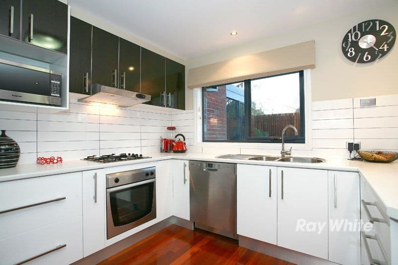 35 Larbert Road, NOBLE PARK VIC 3174, Noble Park - Thumbnail 8