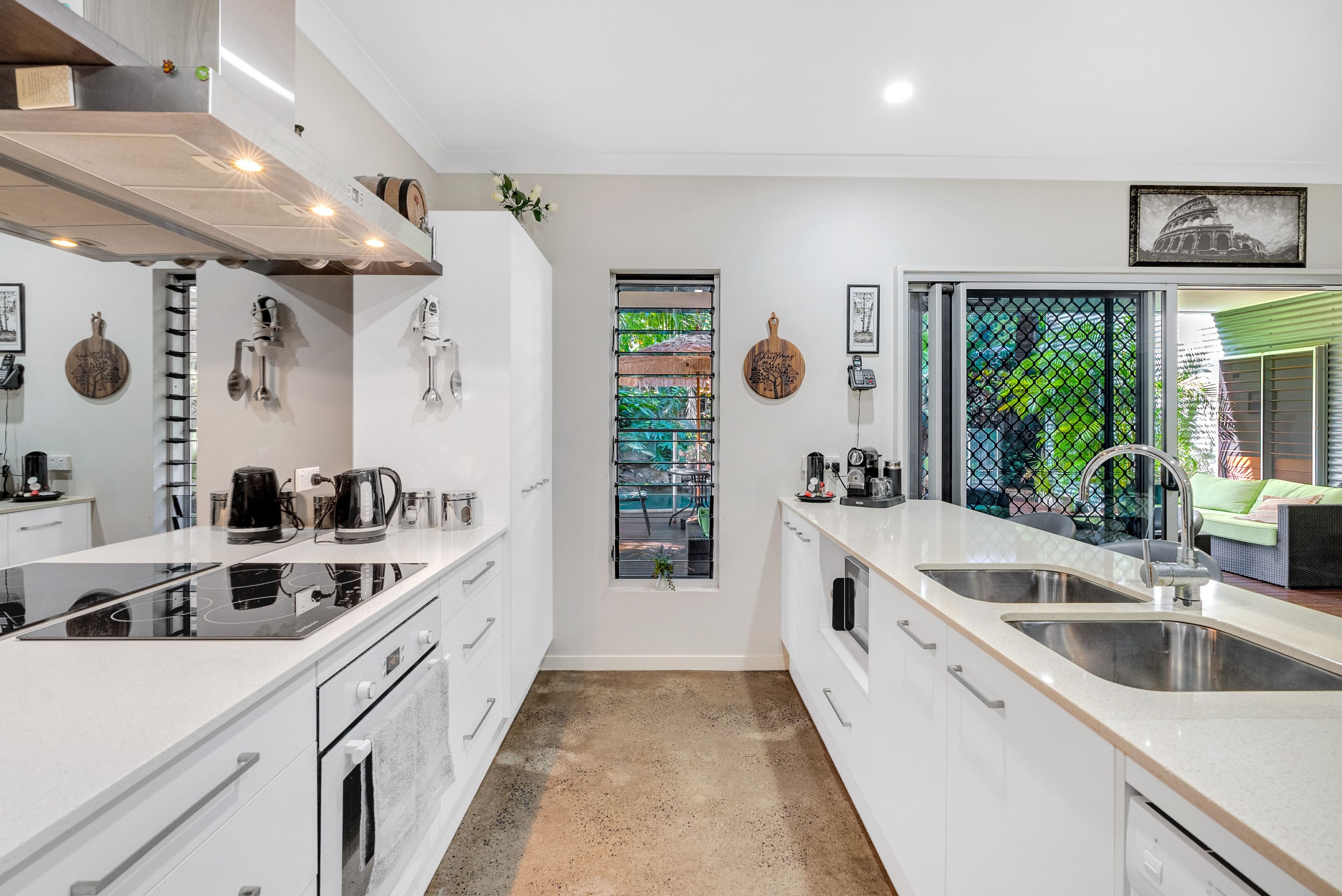 100 Roberts Drive, Trinity Beach QLD 4879, Trinity Beach - Thumbnail 4
