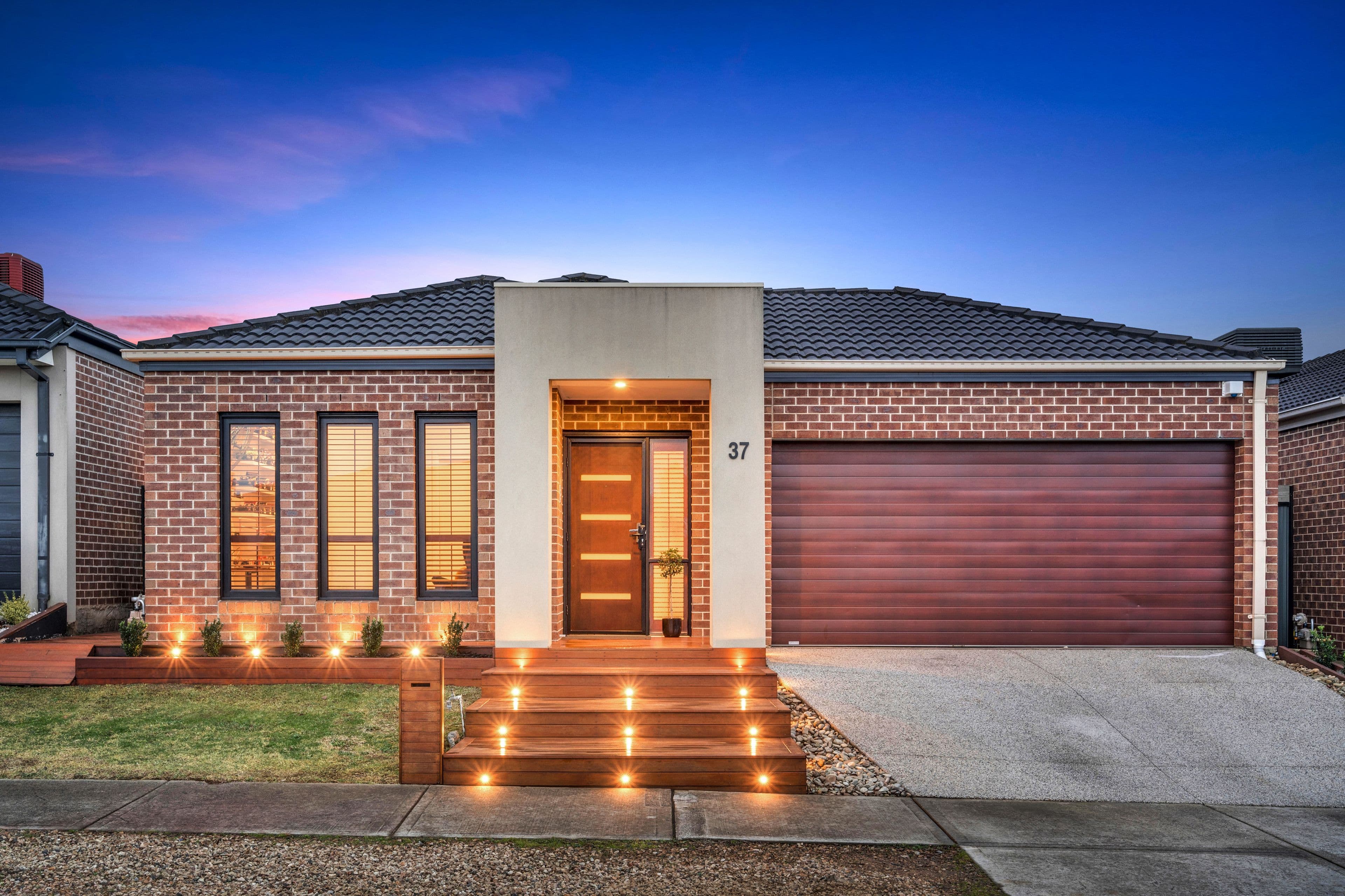 37 Viewside Crescent, Craigieburn VIC 3064, Craigieburn - Image 1