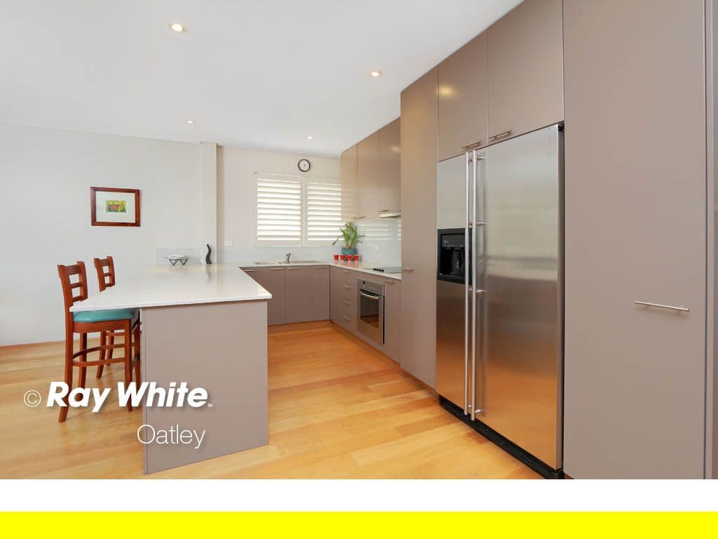 26 Wonoona Parade East, OATLEY NSW 2223, Oatley - Thumbnail 2